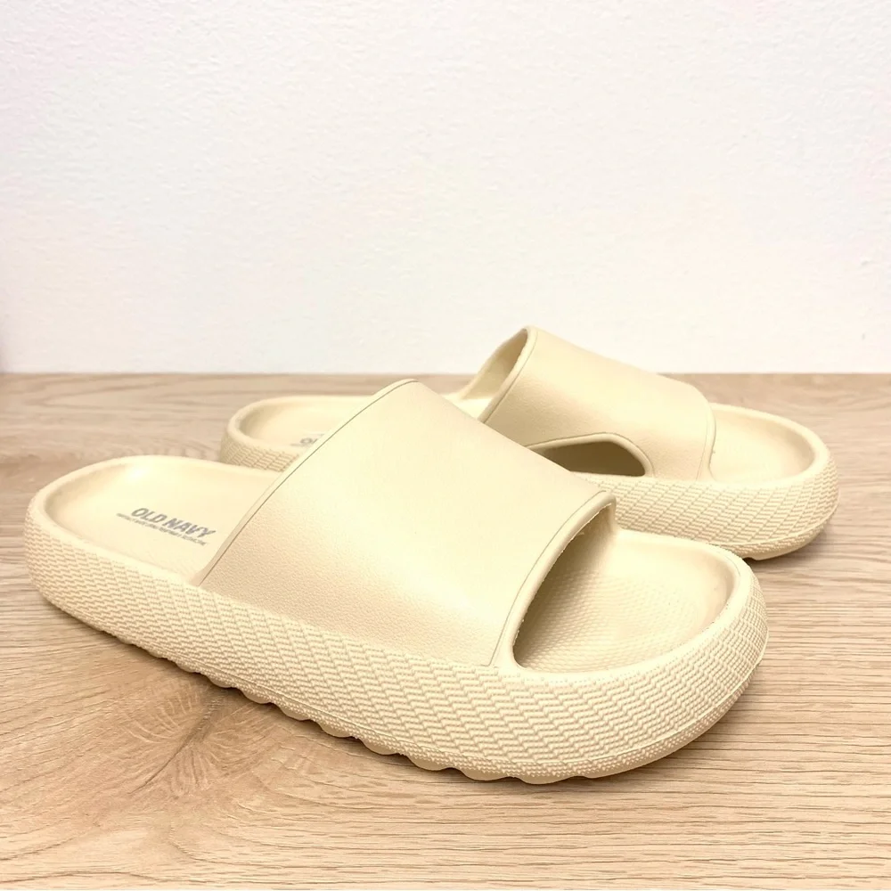 Old Navy Platform Slide EVA Sandals Kids 3-4 Beige Pillow Cloud Cushion‎ Chunky